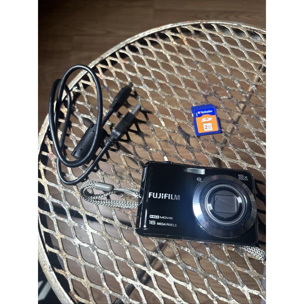Fujifilm FinePix AX650 Black Digital Camera 2GB Memory Card - WORKING